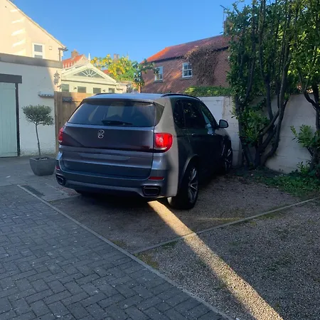 펜션 Hops Cottage, - 2 Bedroom With Private Parking In Gated Mews